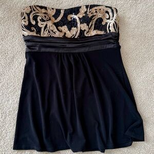 Women’s Le Chateau Strapless flowing shirt with Black and Gold Design